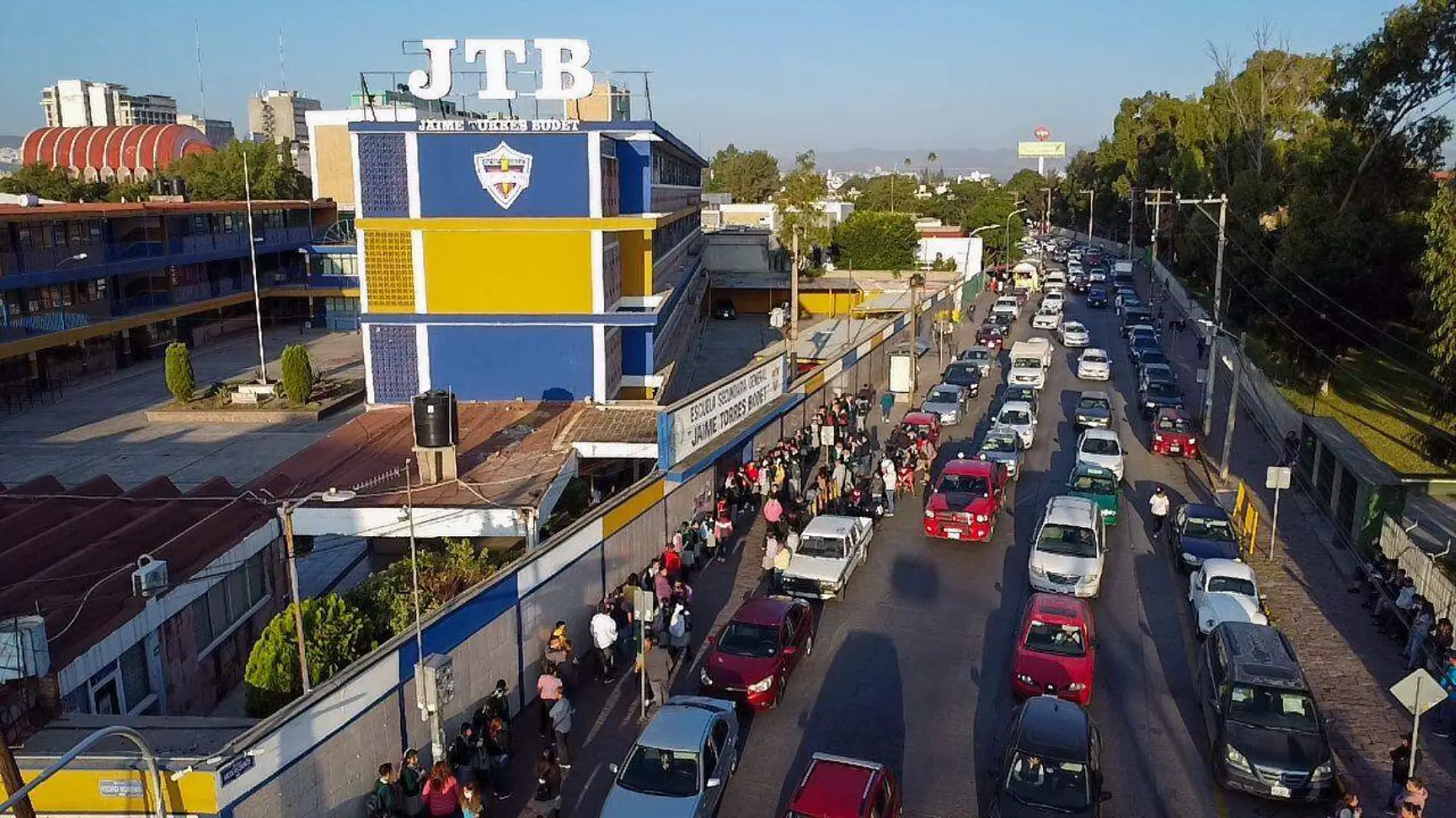 regreso a clases, caos vial